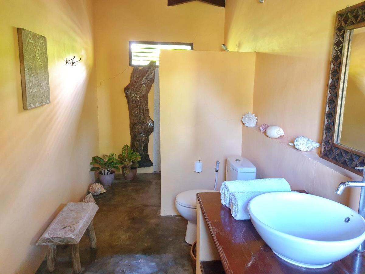 Waiara Village Guesthouse Maumere Extérieur photo