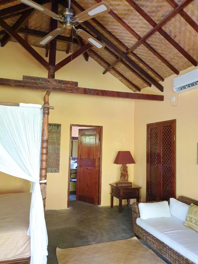 Waiara Village Guesthouse Maumere Extérieur photo